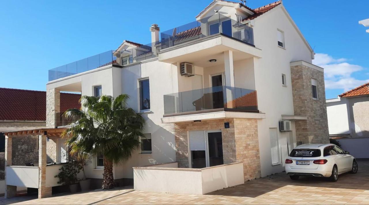 The Nikolic Suites - Villa Woegenstein Tribalj Exterior foto